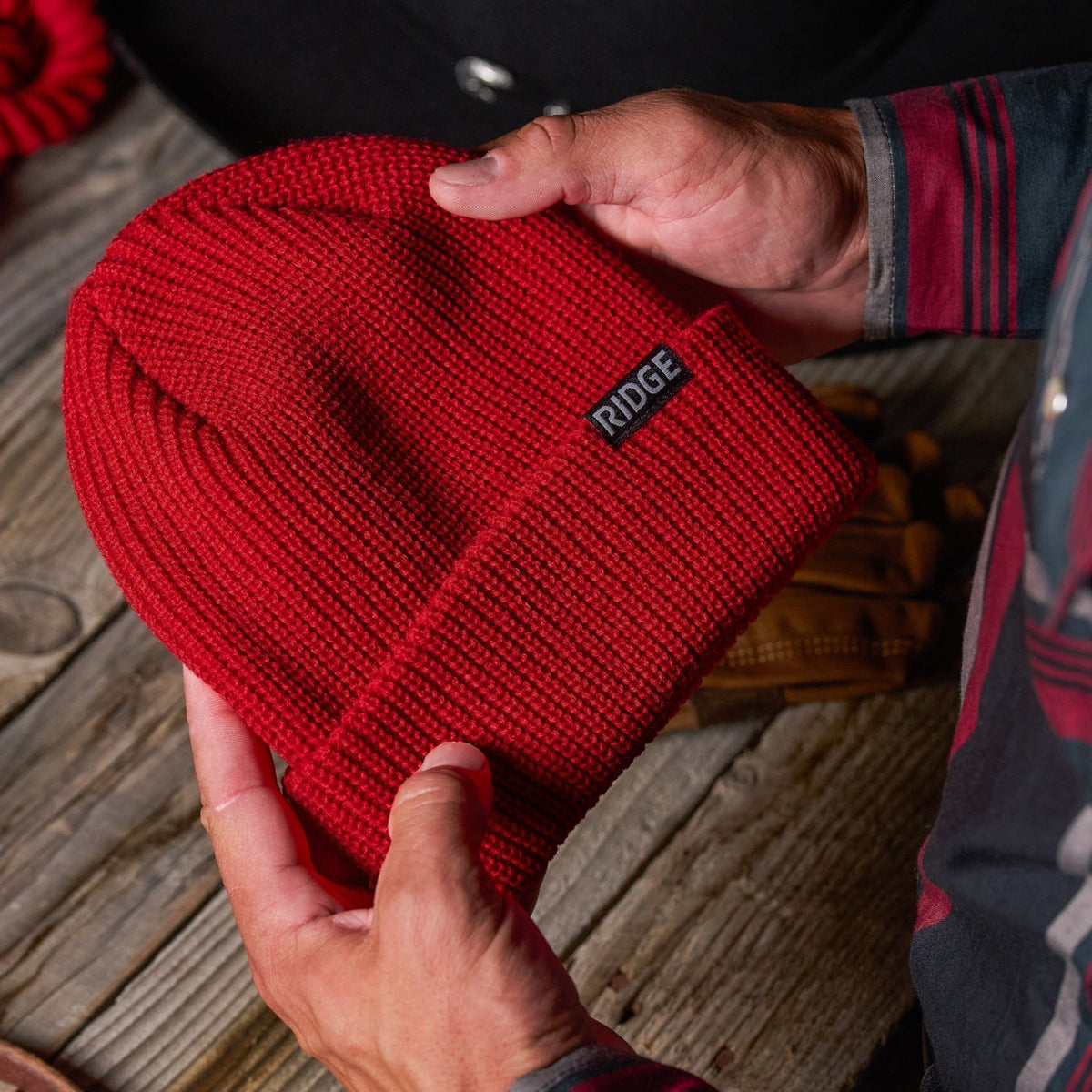 Classic Cuffed Beanie - Rodeo Red